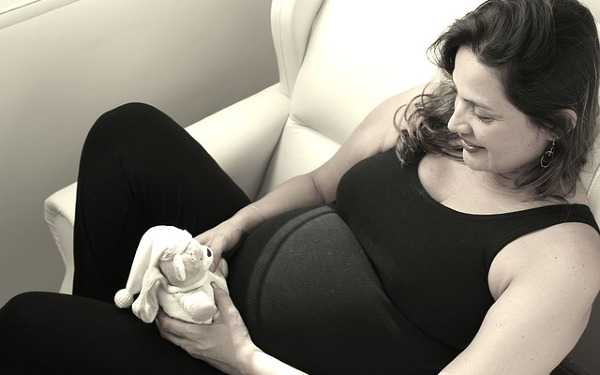 深圳代孕最好公司 在深圳做试管婴儿之前如何备孕? ‘怀孕初期胎囊在宫腔右侧